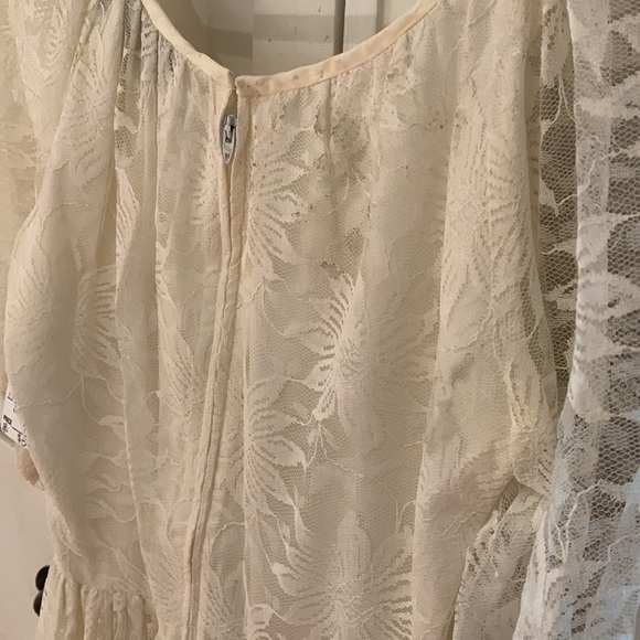 Vintage Lace Dress - Picture 6 of 7